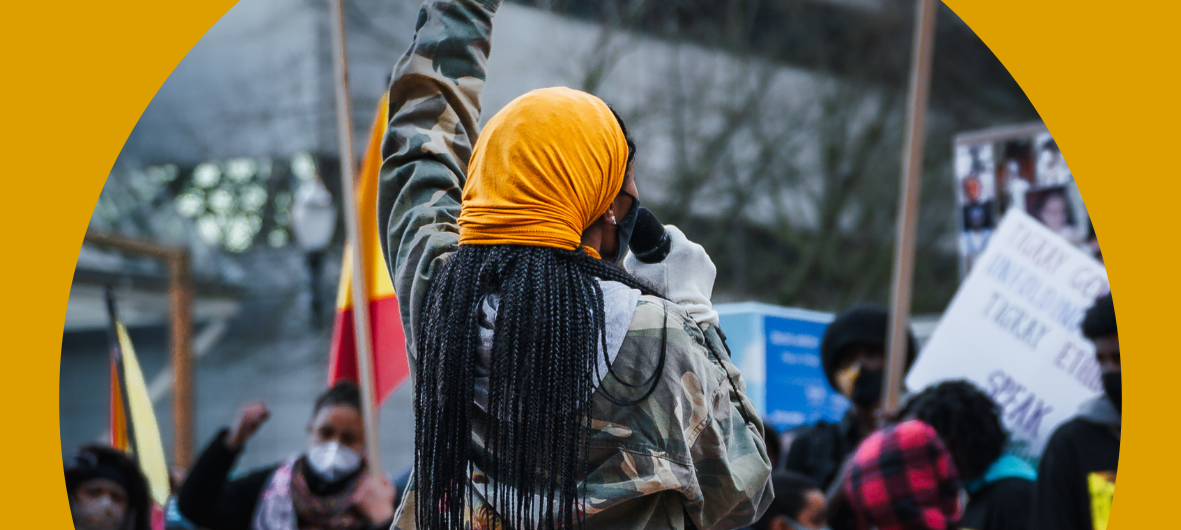 preto-e-amarelo-molduras-dinamicas-comunidade-protesto-adesivo-para-centro-de-crise-2